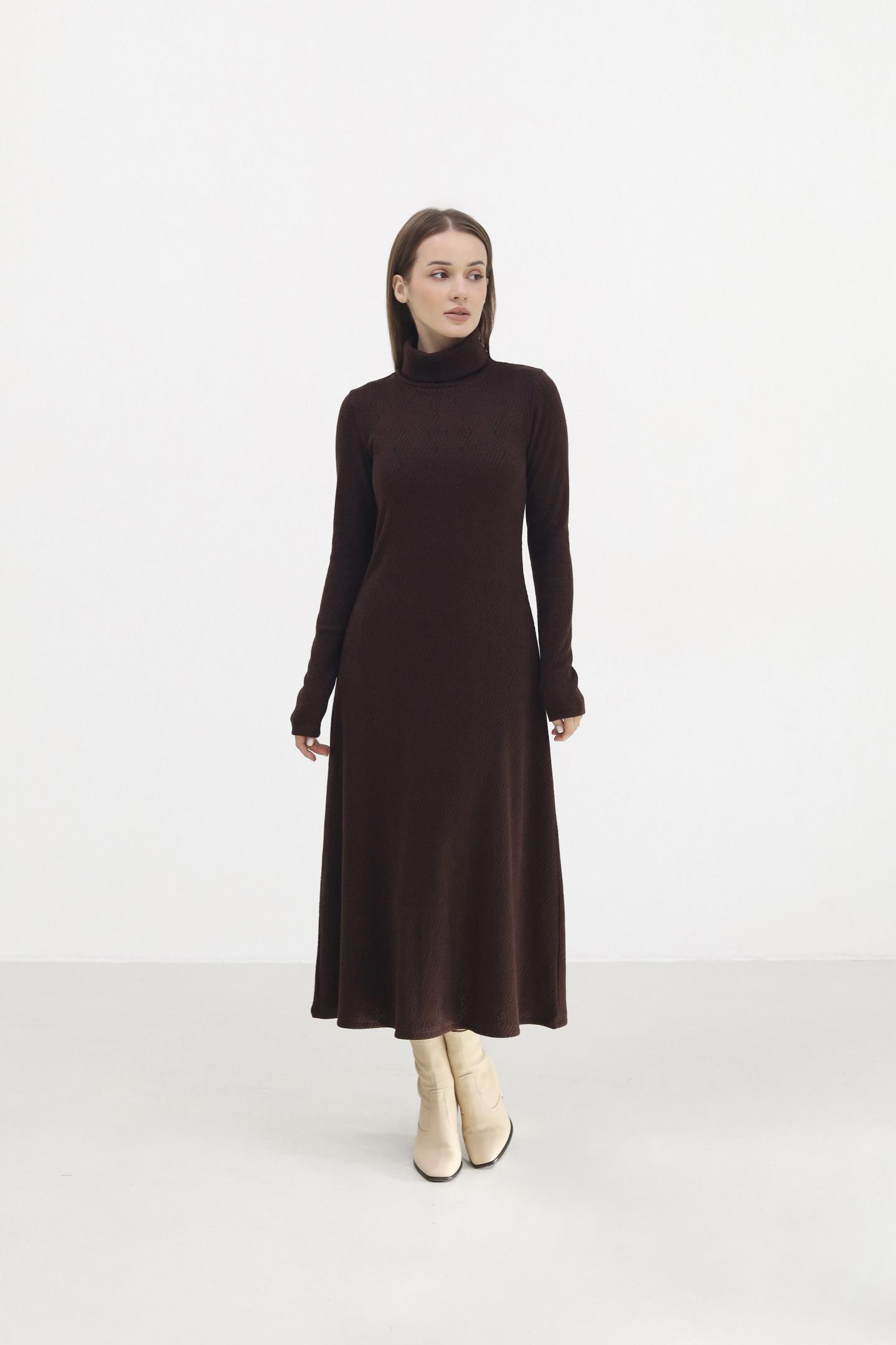 Сукня міді з елегантним низом Шоколад