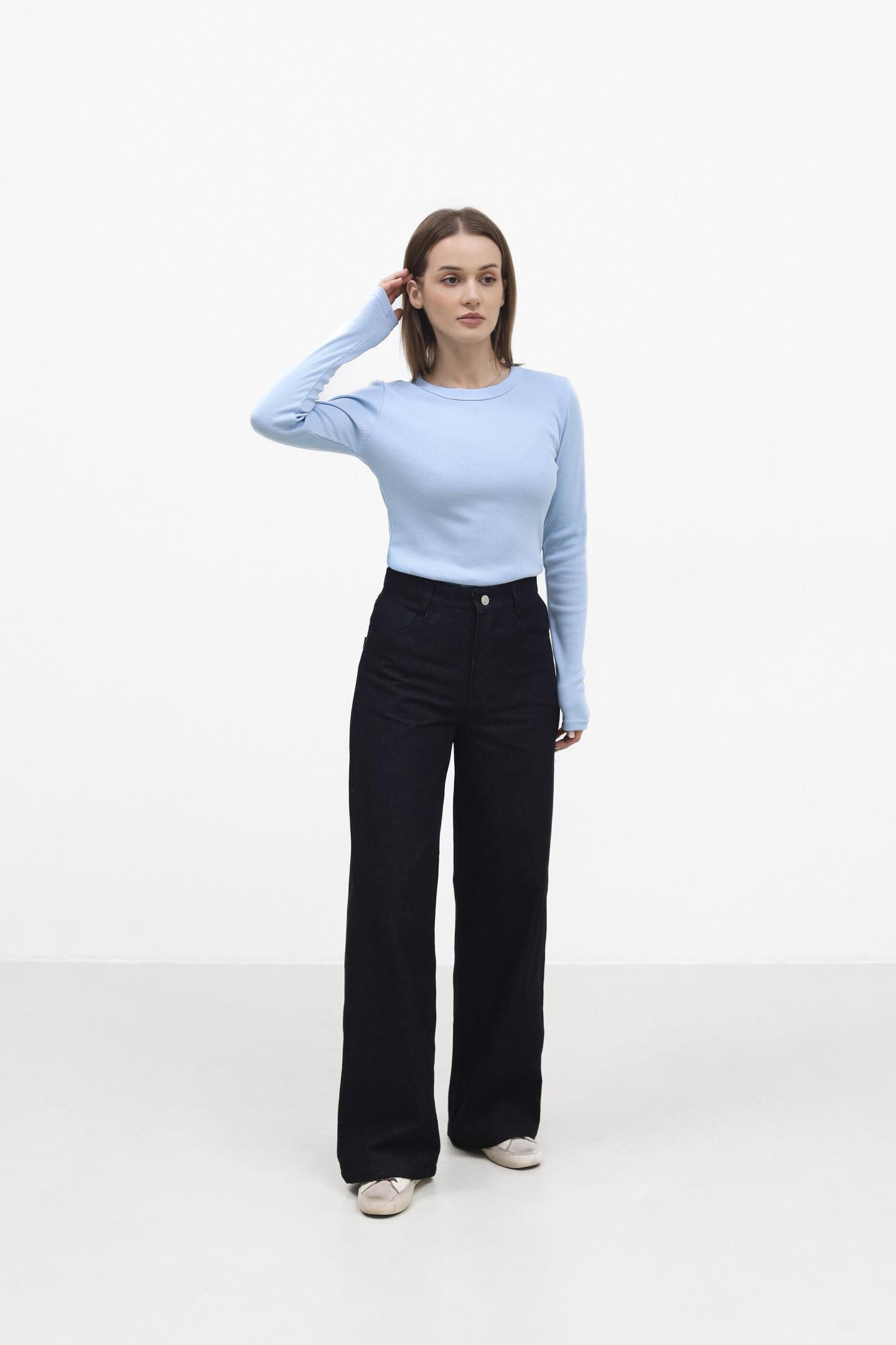 Стильний базовий лонгслів Блакитний