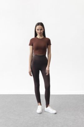 Жіночий базовий бавовняний кроп-топ Шоколад