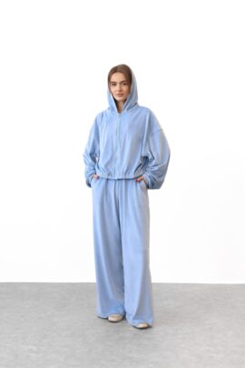 Жіноча велюрова кофта на блискавці Блакитний