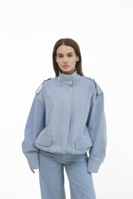 Джинсова куртка у стилі casual Блакитний
